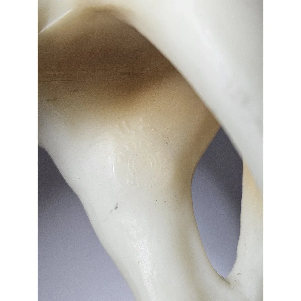 Vintage Breyer Traditional Thoroughbred Mare Medicine Hat Alabaster Horse U.S.A.